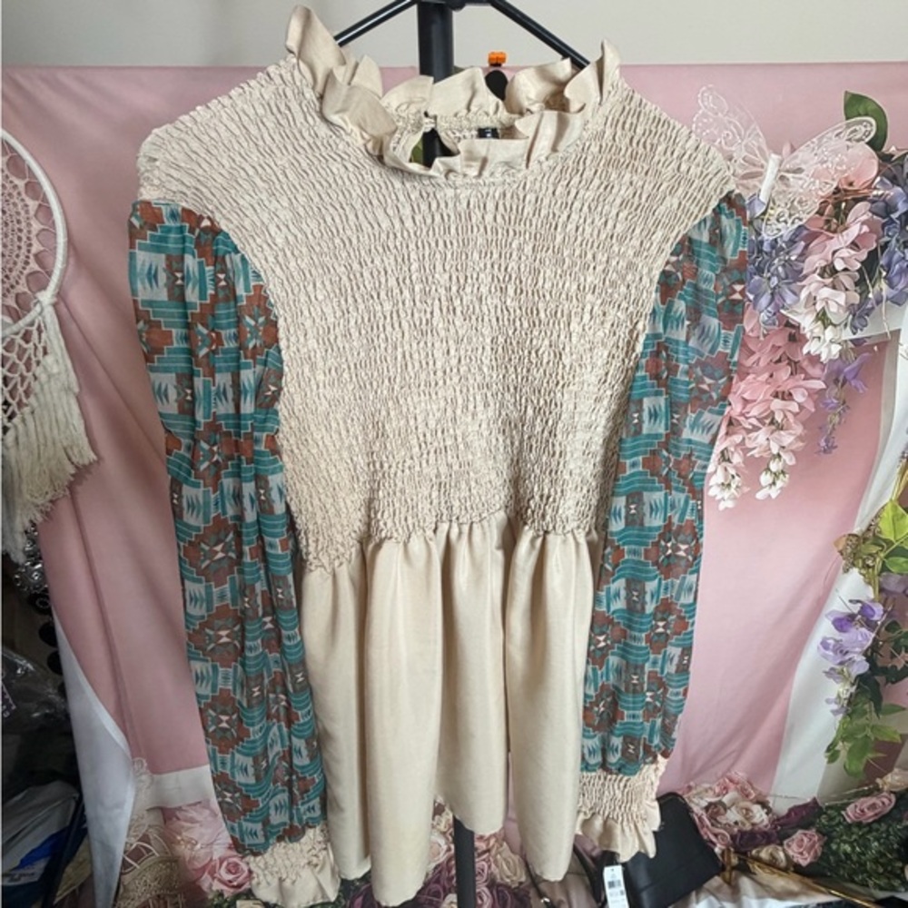 Two 2 Fly Bohemian Cream and Teal Long Sleeve Top Medium